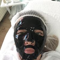 Facial treatment KLAPP
Gesichtsbehandlung Klapp Cosmetics